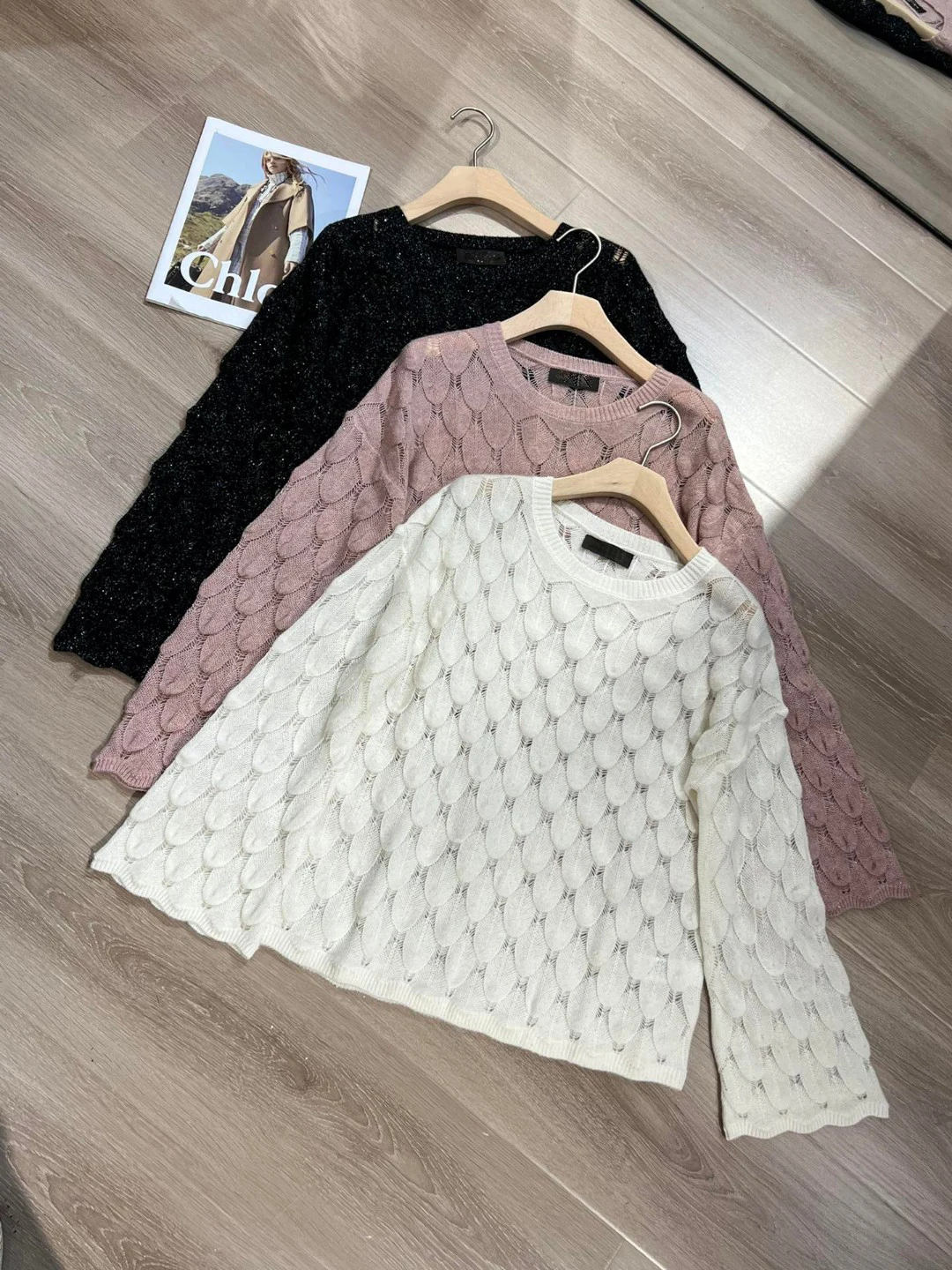 

Lp*Spring and summer thin solid color Lp* Stitching Italian Style Round Neck Sequins Long Sleeve New Cashmere Hollow-out Sweater