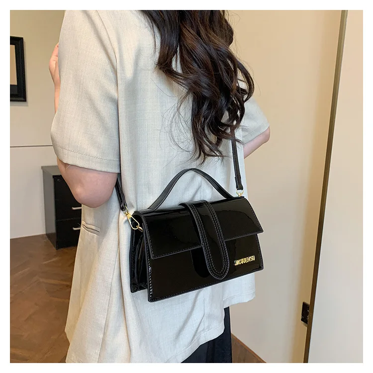 

2025 Summer! Fashionable Women's Messenger Bag - High-Value Shoulder Bag, Portable Small Square, Trendy Design, Premium Material