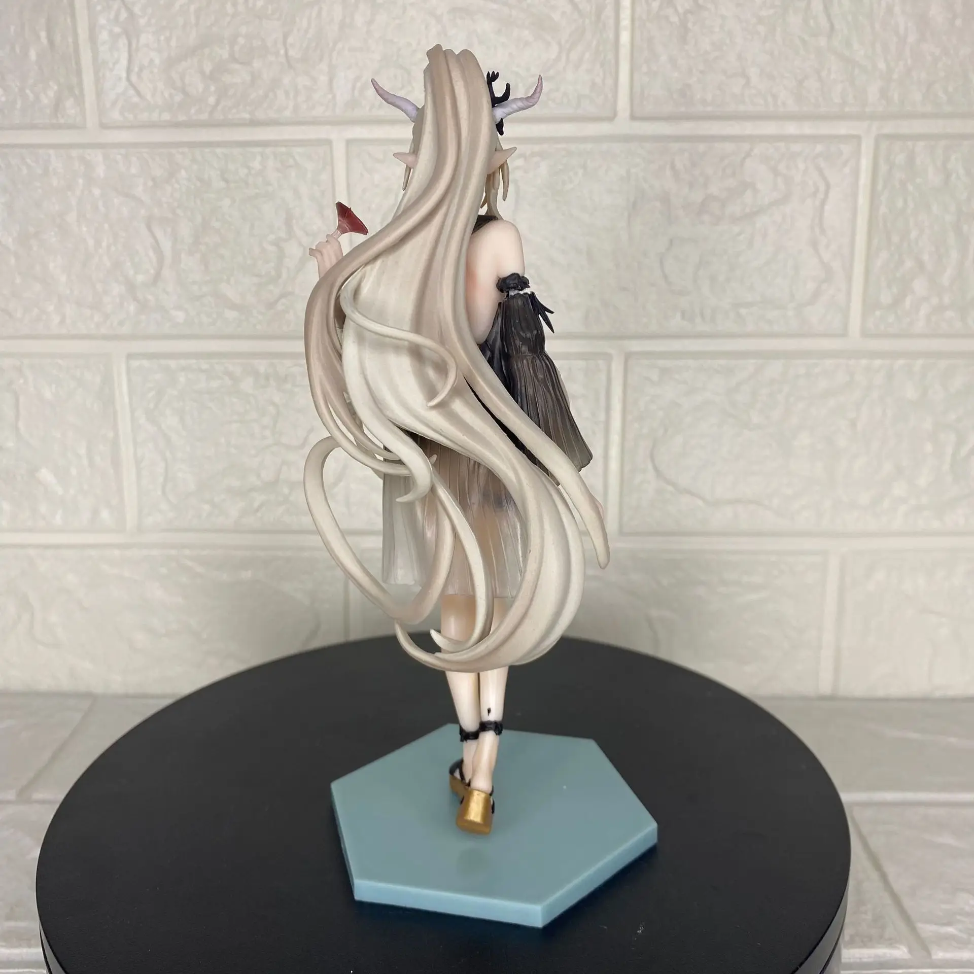 19 سنتيمتر تابوت الغد ، مشرقة ، الصيف ، ملابس السباحة أرقام أنيمي ألعاب البلاستيكية عمل أرقام تحصيل نموذج ألعاب الدمى