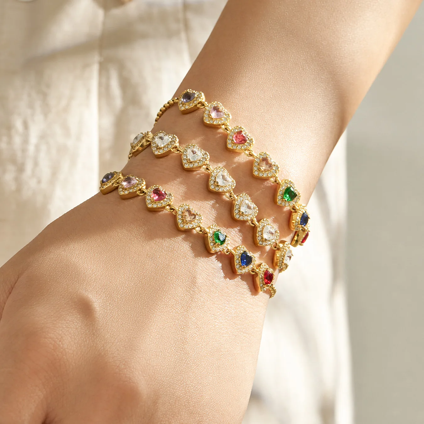 Farbiges Zirkon-Herz-Armband, Edelstahl-Kettenarmband, 18k Vergoldete Armbänder, Verstellbare CZ-Charm-Armbänder für Damen – Detail 6