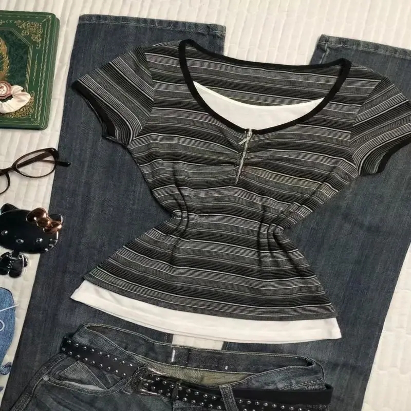 2026 Y2k Millennial Women V‑neck Two‑piece Short‑sleeve T‑shirt Striped Splicing Design Slim‑fit Versatile Tops
