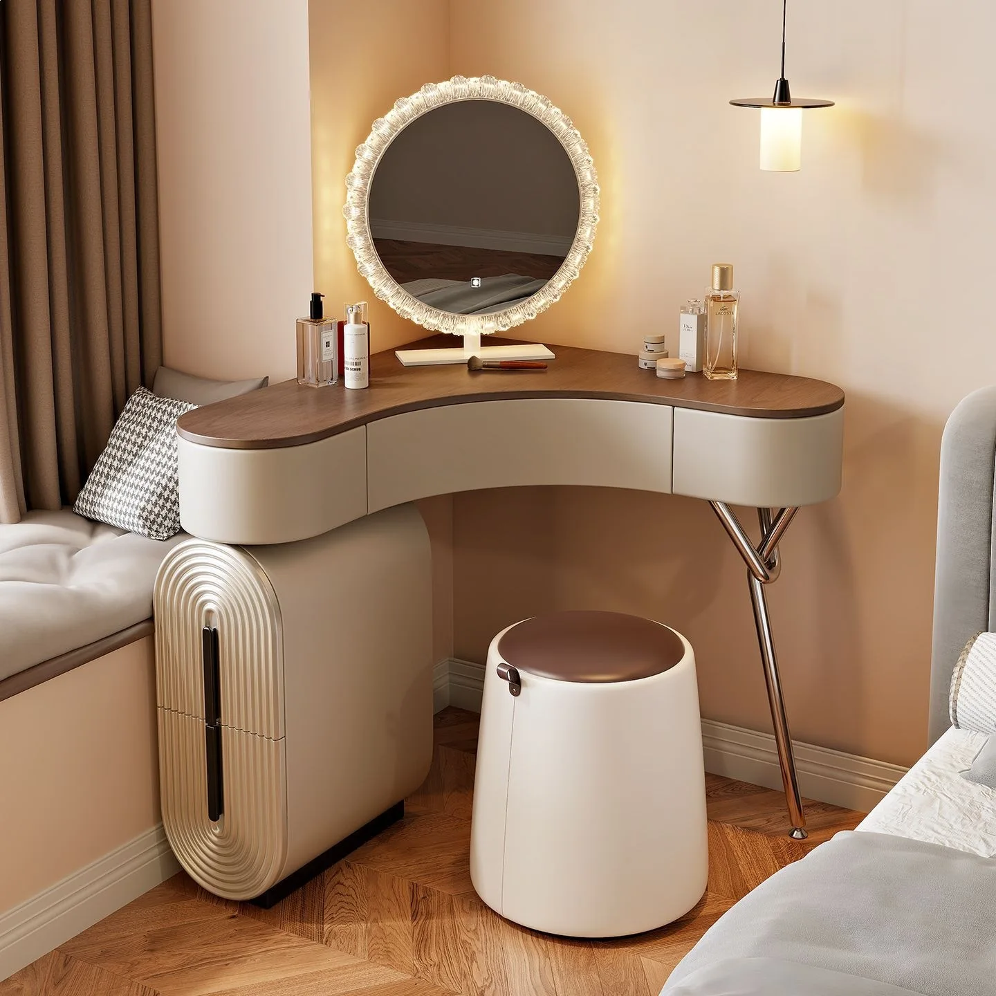 Medieval style corner dresser chest, bedroom small apartment, corner triangle, minimalist light luxury makeup table