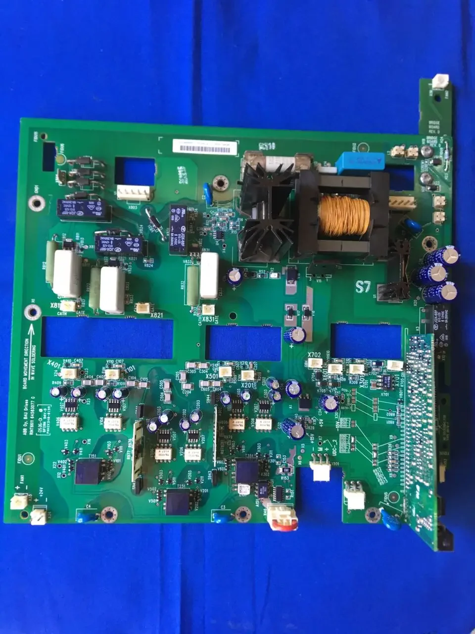 

RINT-6611C Trigger Board Main Board Frequency Converter ACS800 Series 55/75/90kw Power Driver Board