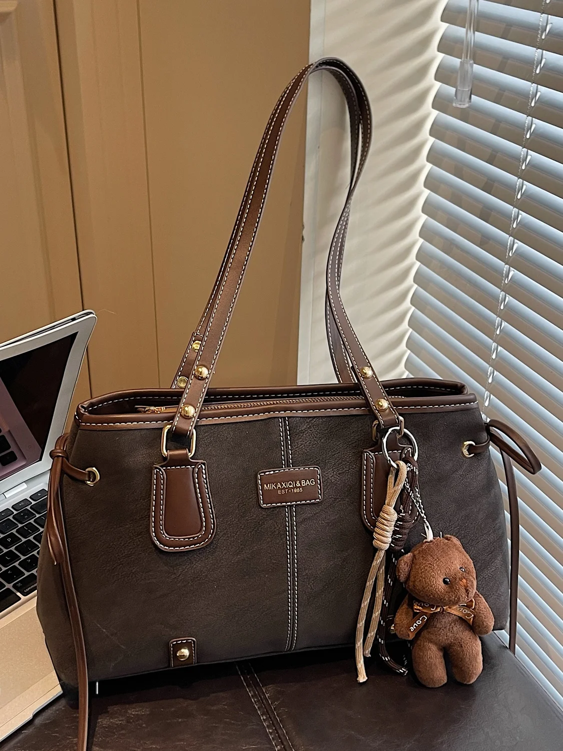 

Ретро-сумка-тоут женская, модная, универсальная, для поездок на работу, на плечо, в американском винтажном стиле, из полиэстера, с ручками из цинкового сплава