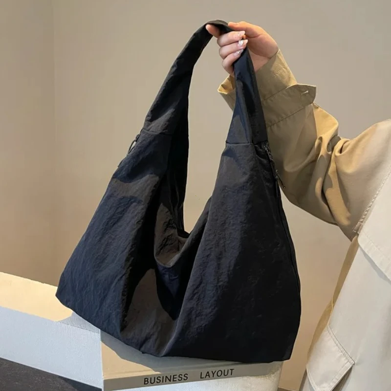 Bolso de hombro Simple para mujer, bolso de mano para ir al trabajo con múltiples bolsillos, bolso de nailon de gran capacidad para axila, bolso de compras versátil