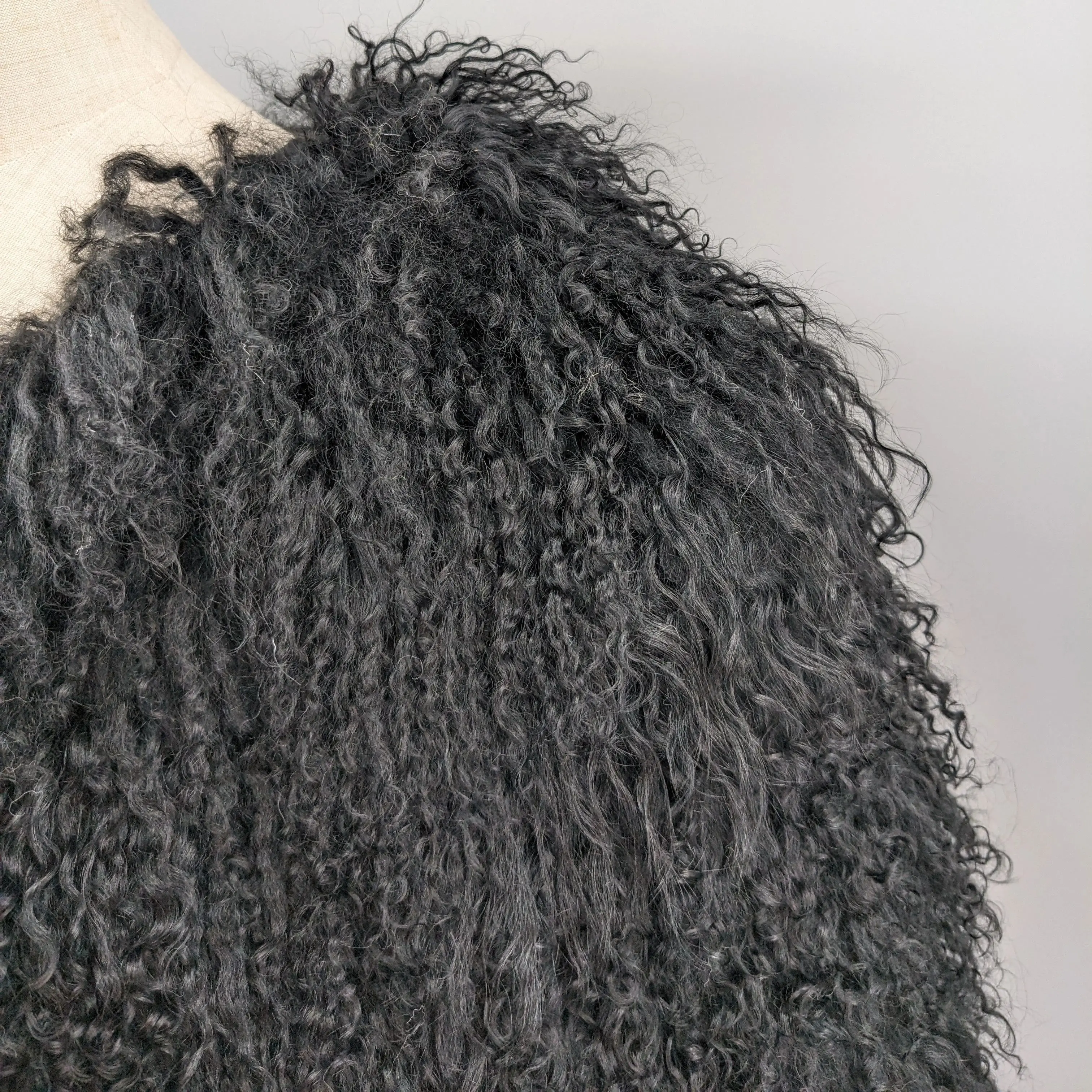 Damska zimowa mongolska futro owcze Puszysta kurtka z naturalnego futra Damska gruba ciepła odzież wierzchnia z ośmioma rękawami 240903