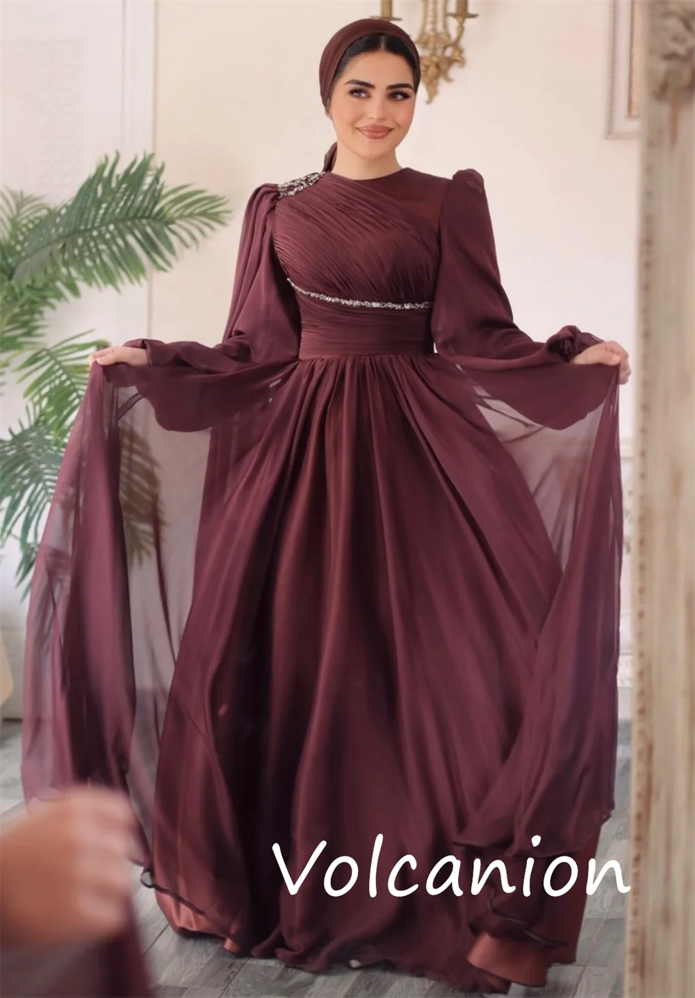 ที่กําหนดเองสไตล์จีน JERSEY Sequined Pleat A-Line Scoop คอชุดยาว Bespoke โอกาสการจับคู่