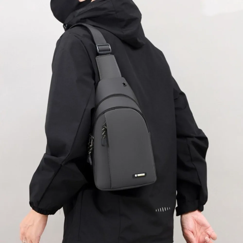 

Waterproof Men Crossbody Bag Phone Pouch with Headphone Jack Men Chest Bag Large Capacity Oxford Cloth Running Phone Bag