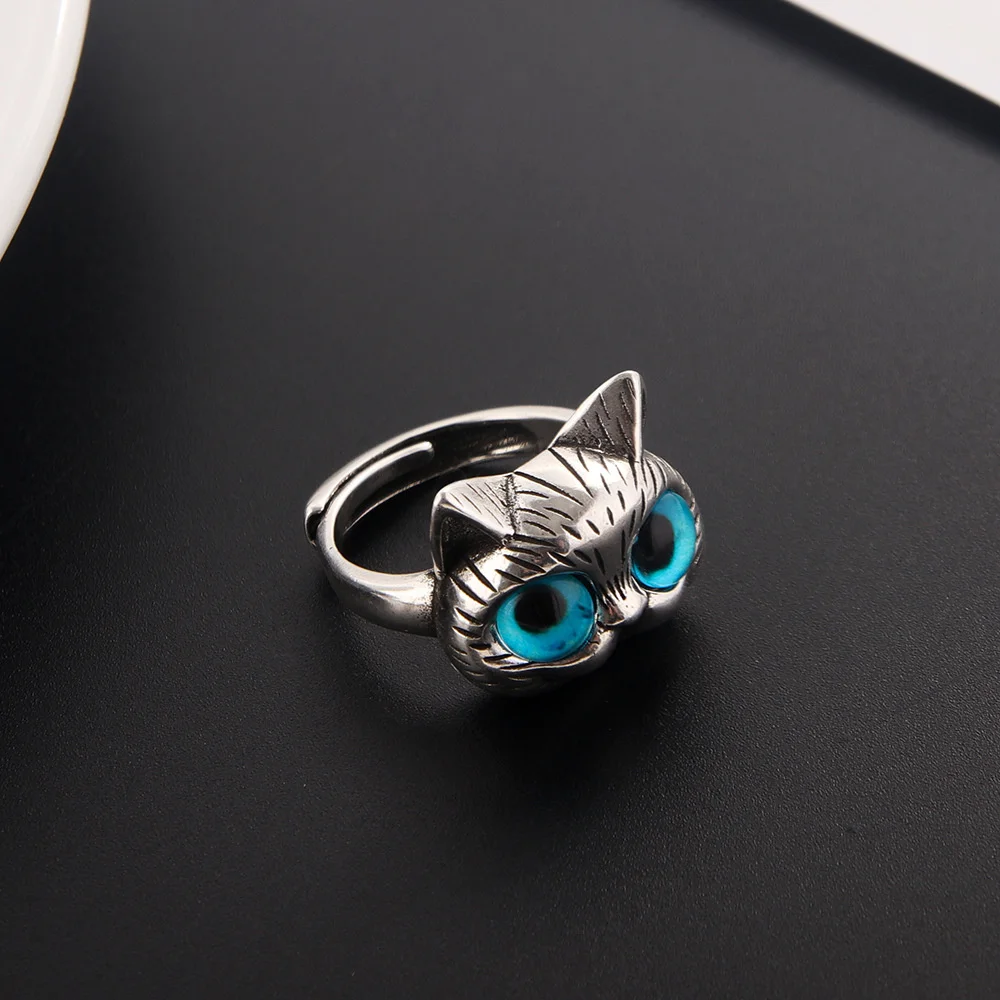 Modischer, silberfarbener Ring mit einem dicken Katzenmotiv und blauen Augen, ein süßer Ring für Männer, im Retro-Stil, aus blauem Acryl, als Paarring, für Damen, Party-Schmuck, Großhandel. – Detail 3