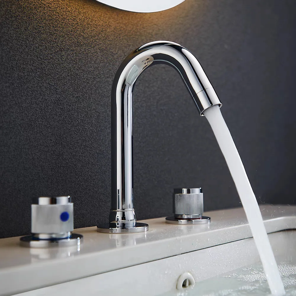 Three Hole Basin Faucet Bathroom Three Pieces Set Dual Handle Split Type Hot and Cold Mixer Faucets Brass Golden
