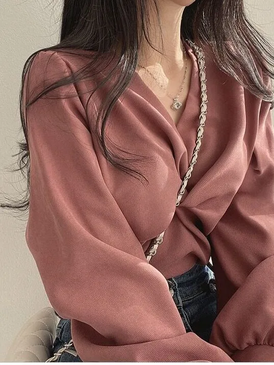Fashionable Chic Pleated V-Neck Shirt Korean Style Women's Casual Wear Spring Autumn Winter Seasonal Pure E-commerce Product