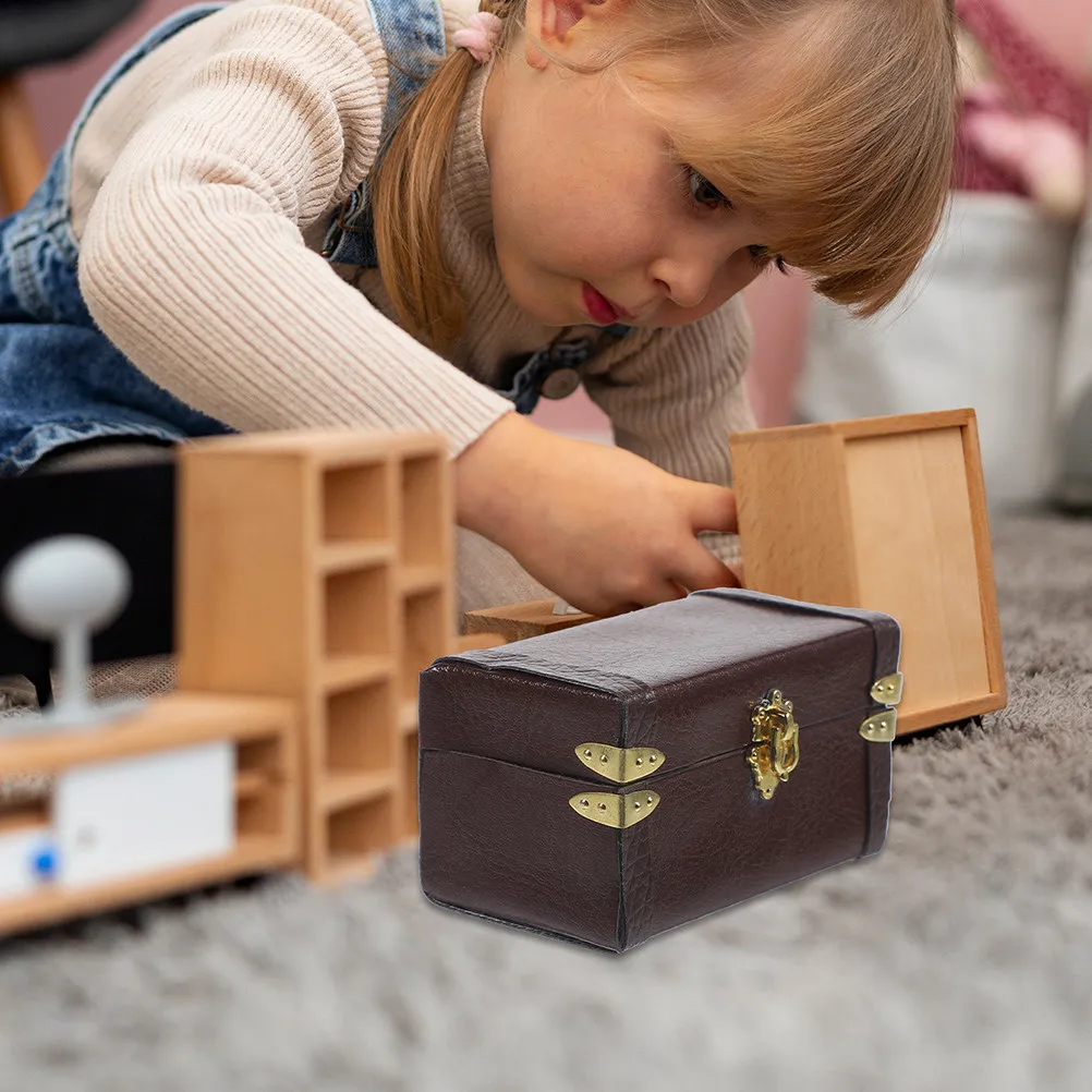 

2Pcs Vintage Mini Suitcase Accessories Small Miniature Luggage Case House Decoration Miniature Suitcase Mini House Decor