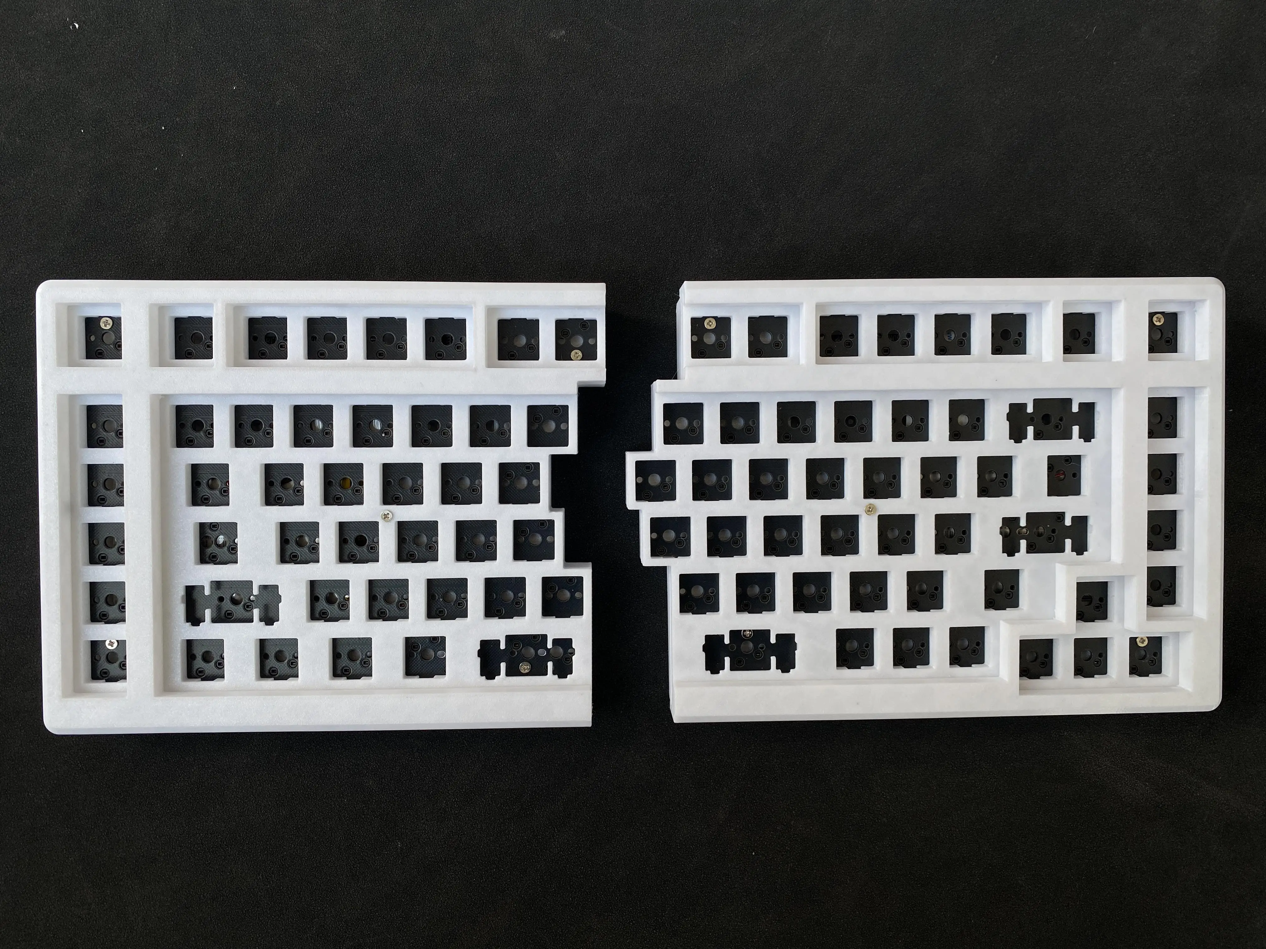 Weekin89 Split Wireless Keyboard Kit 2.4g Single Mode Custom Color Hot Swap Vail Ergonomics Office Gaming Mechanical Keyboards