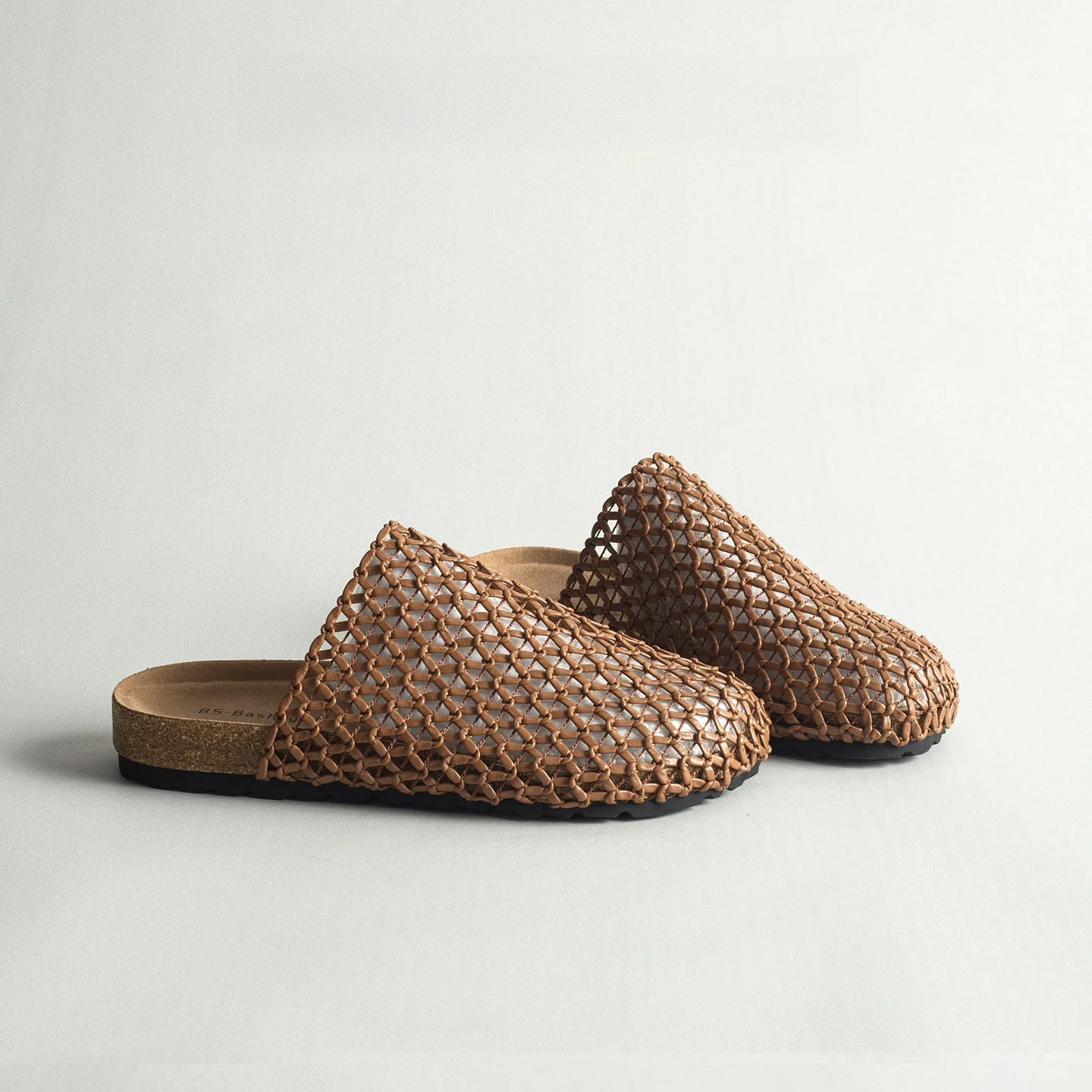 retro-thick-bottom-half-slippers-women-outdoor-summer-casual-versatile-woven-hollow-fishing-net-beach-sandals