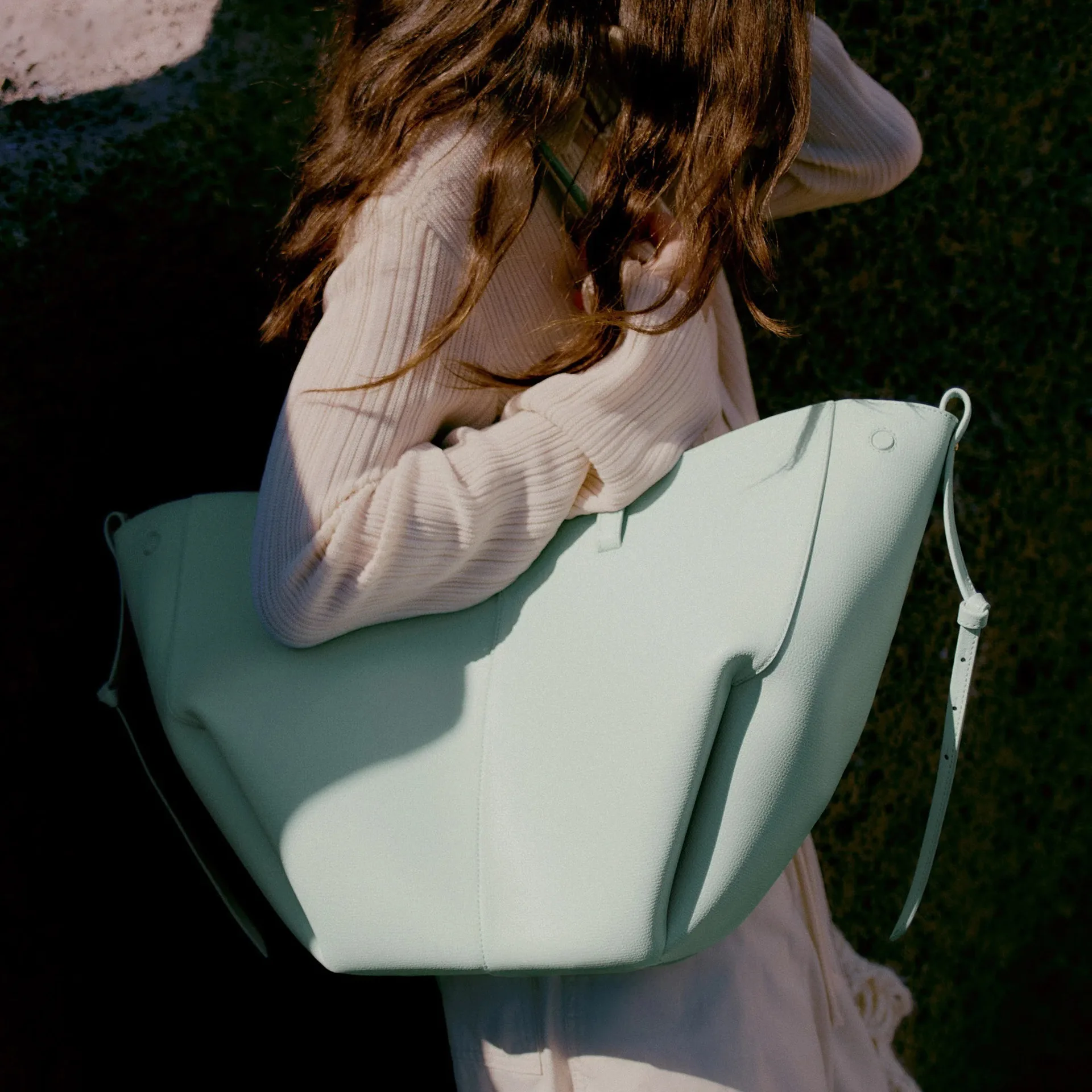 

French Wings Leather Big Capacity Tote Bag Folded Handbag Single Shoulder Underarm Women's Bag