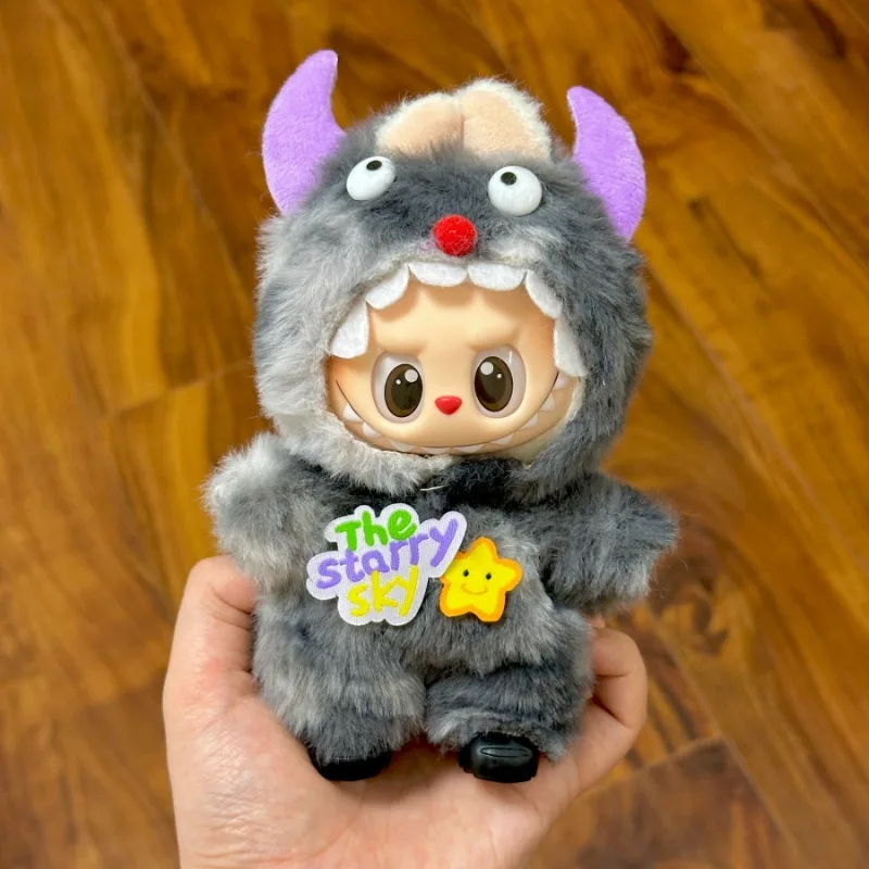 2025 جديد Labubu 17 سنتيمتر ملابس دمى الزي اكسسوارات لكوريا Kpop Exo Labubu V1 V2 المعبود كول وسيم الملابس هدية