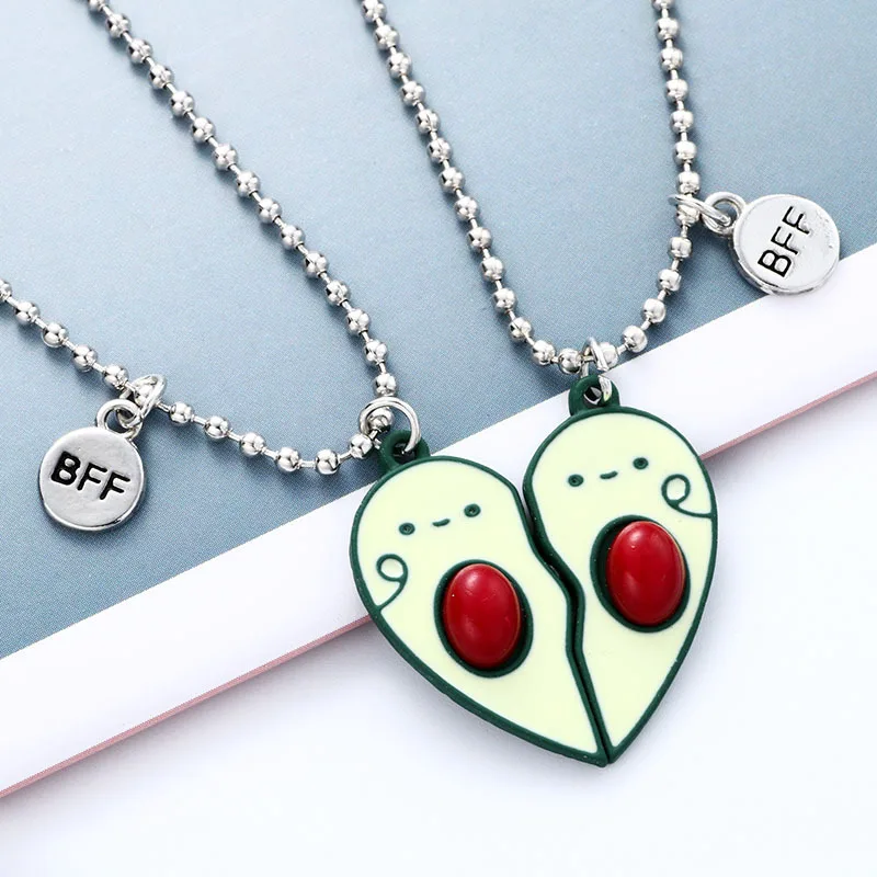 Fashion Avocado Heart Magnetic Pendant Necklaces for Women Clavicle Chain BFF Best Friend Friendship Couple Necklace Jewelry