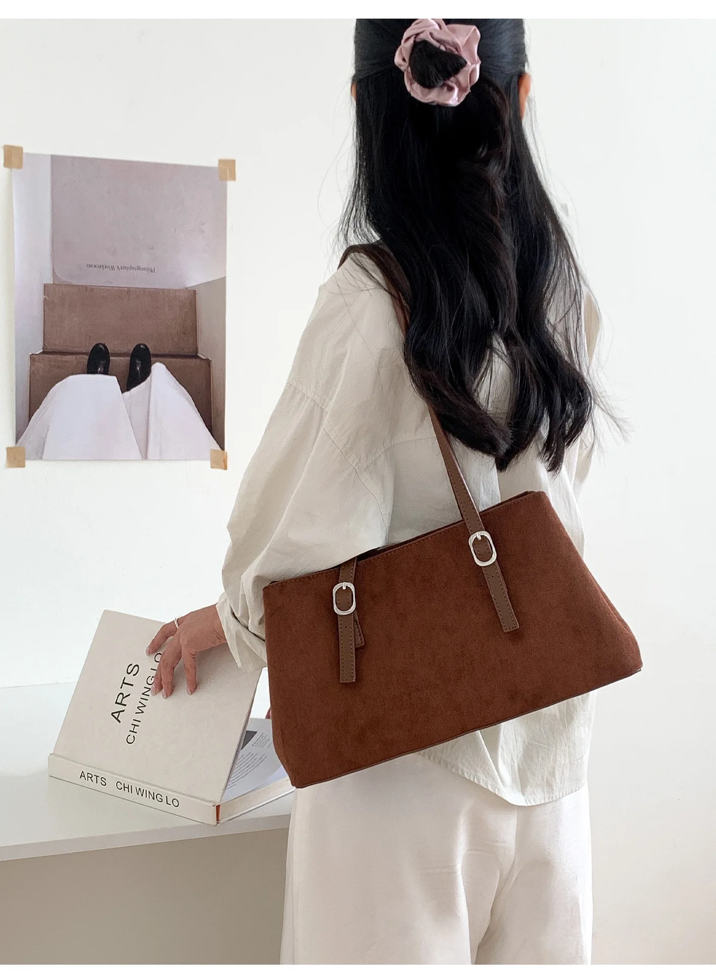 

Vintage Suede Leather Single oulder Bag Large Capaci Commuter Women's Tote Bag Faionable Casual Magnetic Bule Closure