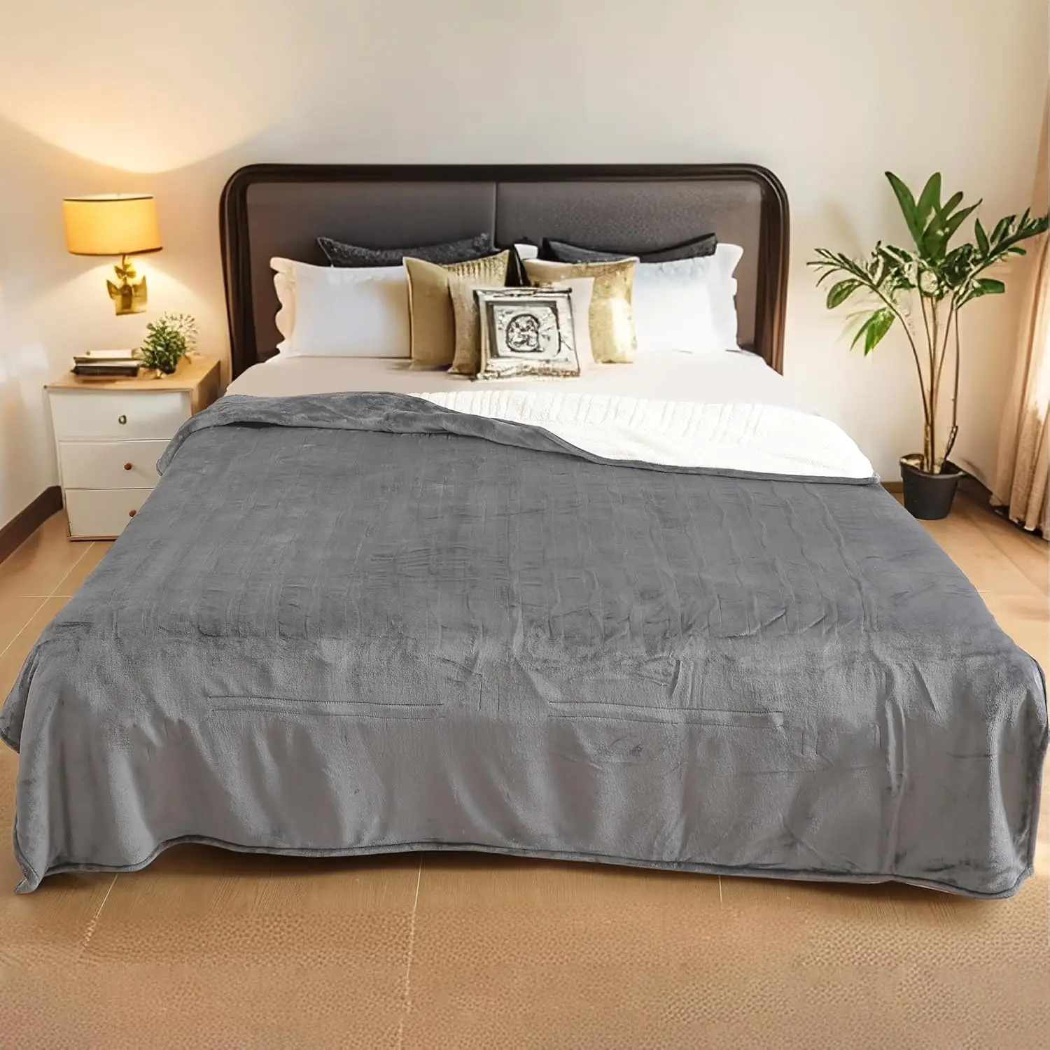 

Full Size Electric Heated Blanket, 72x84 Flannel with 10 Heat Levels and Auto Shut Off, Machine Washable in Light Grey