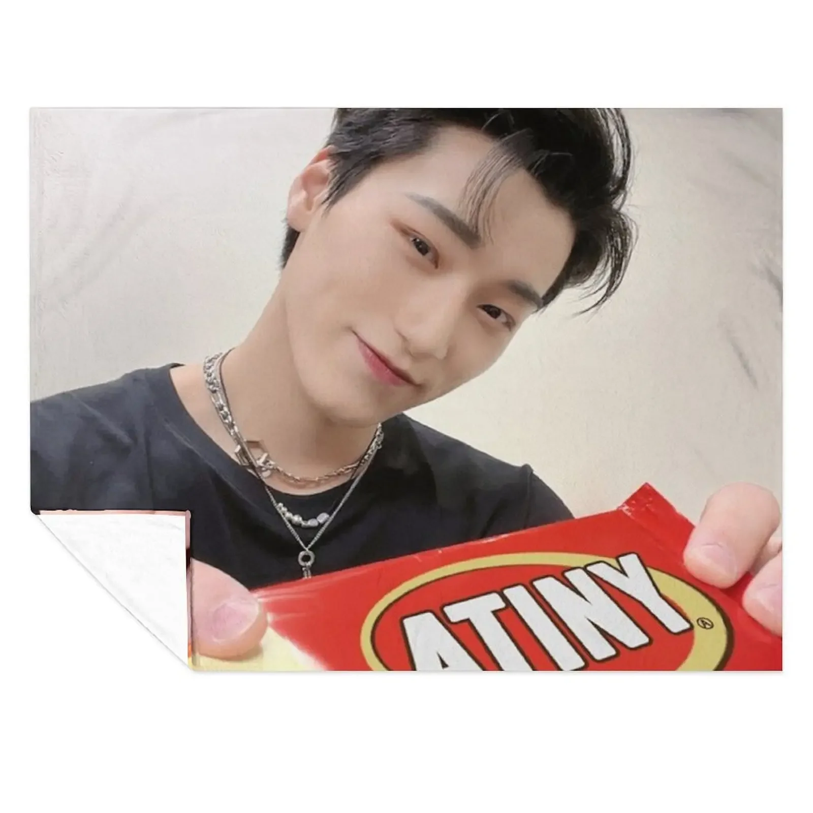 

ATEEZ San Throw Blanket For Decorative Sofa Stuffeds Quilt Soft Beds Blankets