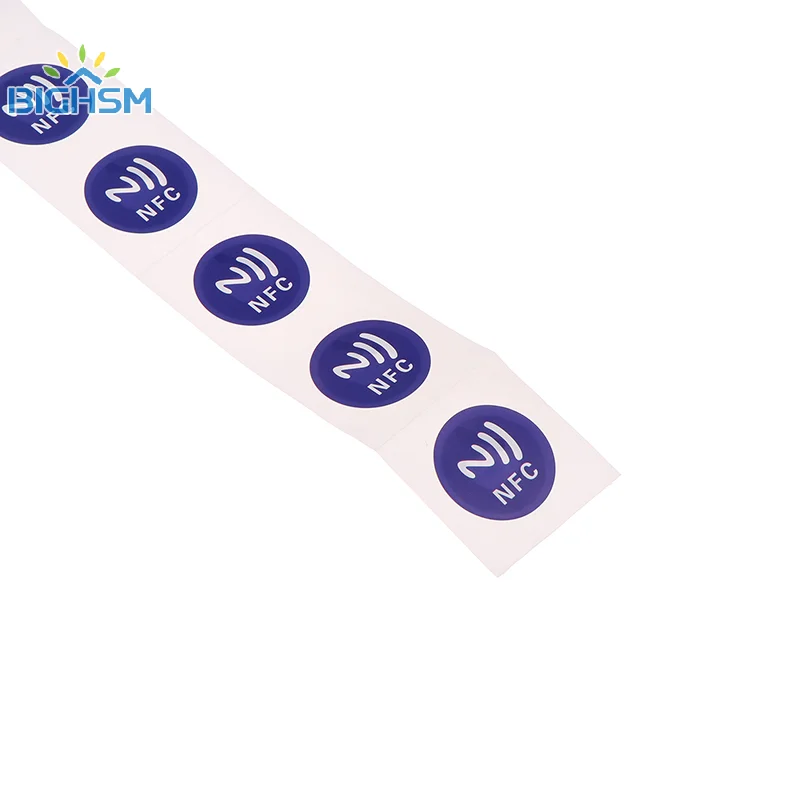 NFC電話用粘着ステッカー,青いラベル,RFID,iso14443a,ntag 213チップ,144バイト,13.56mhz,1枚あたり6個