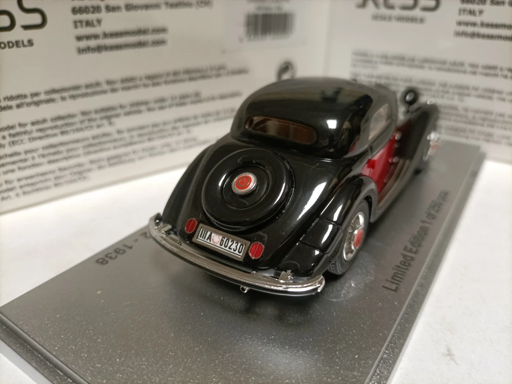 Kess 1:43 320N W142 1938 Combination Coupe Vintage Car Simulation Limited Edition Resin Metal Static Car Model Toy Gift