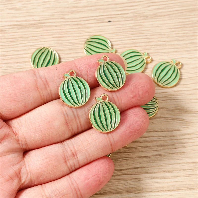 10 Stück 15x17mm Niedliche Emaille-Frucht-Wassermelonen-Anhänger für die Herstellung von Anhängern, Halsketten, Ohrringen, Armbändern, DIY-Handwerk und Schmuckzubehör – Detail 3