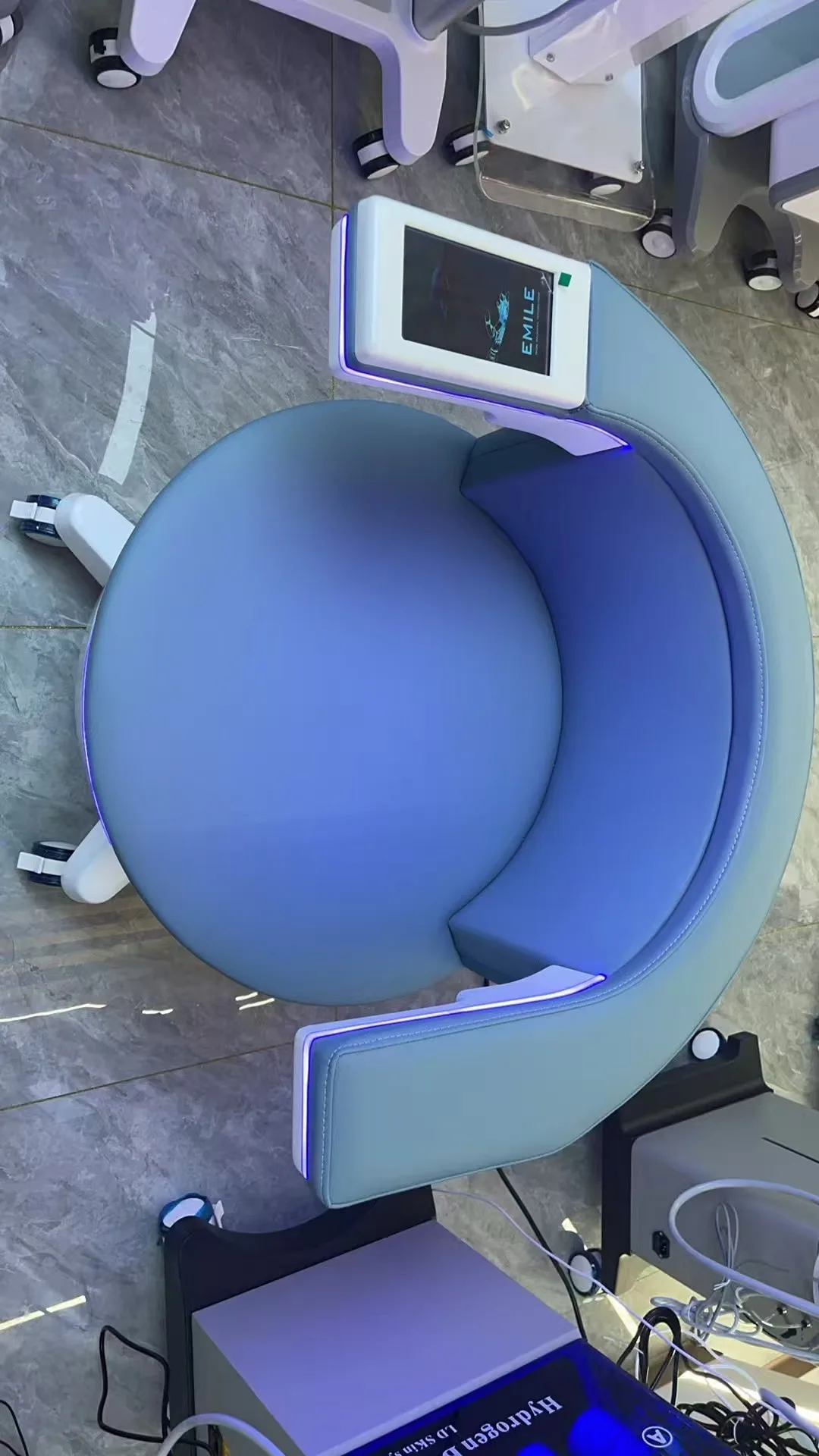 EMS غير الغازية العلاج الكهرومغناطيسي كرسي البولية بعد الولادة إصلاح أرضية الحوض محفز العضلات آلة التمارين 2026