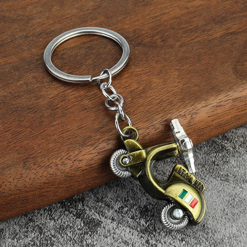 Fashion Keychain Stylish 3D Motorcycle Scooter Car Key Chains Keyfob Key Ring Classic Electric Cars Keyring Pendant Unisex Gift