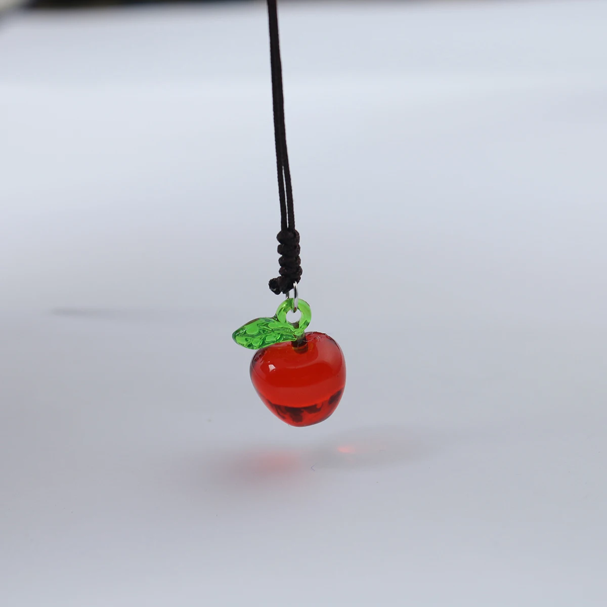 لعبة الحب والمساحة العميقة Caleb المفاتيح تأثيري سلسلة هواتف حبل كيرينغ أبل قلادة مفتاح سلسلة حقيبة اكسسوارات هدايا عيد الميلاد