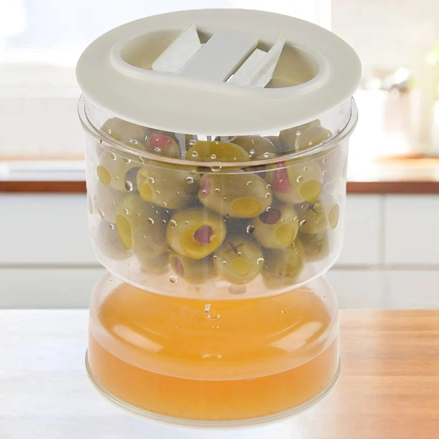 Pickle and Olives Hourglass Jar, Juice Separator, Pickle and Olive Container with Strainer, Pickle Flip Jar Airtight Food , Leak