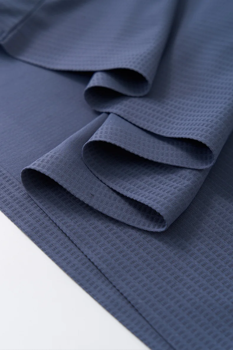 Techlation „Wind Ridge“ Serie: Schnelltrocknendes, nahtlos getaptes T-Shirt für Herren, reflektierendes Sport-Laufoberteil für Outdoor-Aktivitäten, Sommer-Gym-T-Shirt – Detail 14