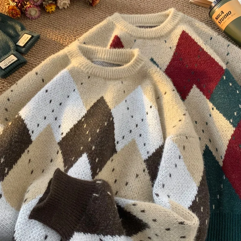 2025 New Men's Argyle Pattern Sweater Retro Color Block Knitwear Loose Fit Unisex Knit Top Fashion Christmas Sweater