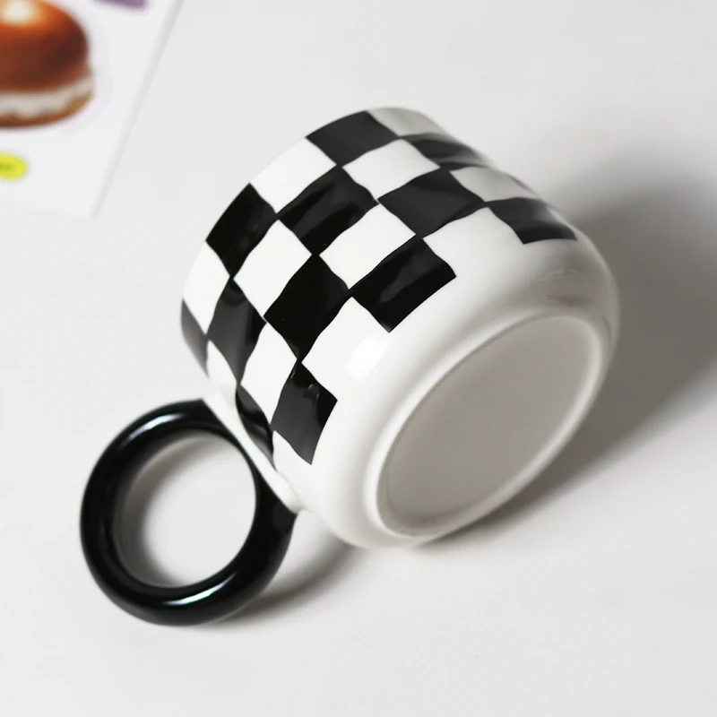 Nordic Ins Style Ceramic Mug Household Water Cup Checkerboard Office Coffee Cup Couple Creative Breakfast Cup