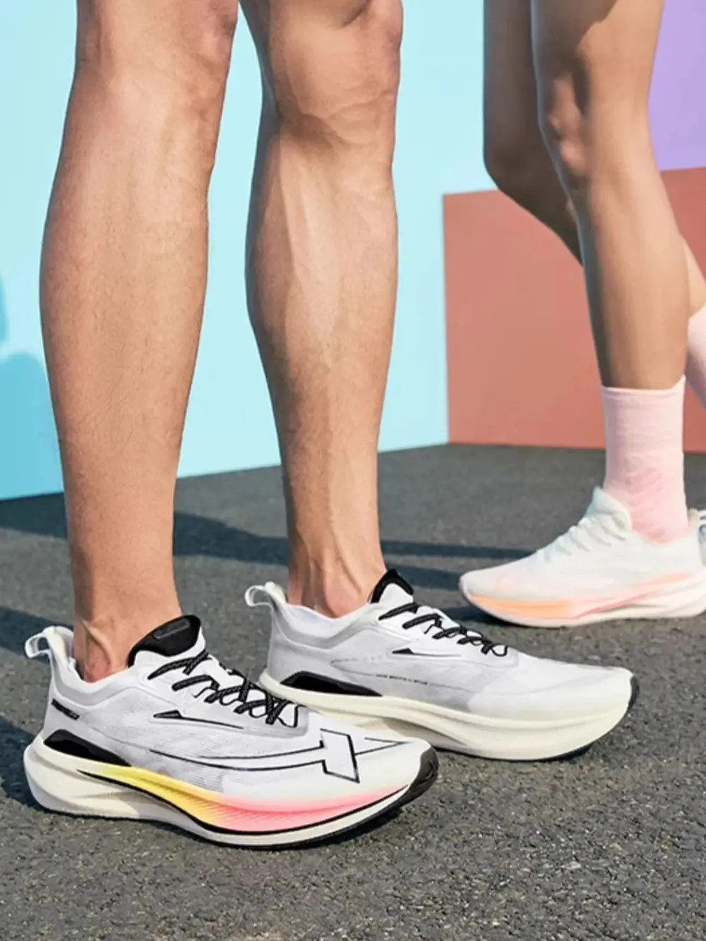 Buty do biegania Xtep 2000KM 2.0 męskie, letnie, profesjonalne sneakersy z TPU amortyzującym wstrząsy 876219110043 (zalecione zmniejszenie o pół rozmiaru) — zdjęcie 2