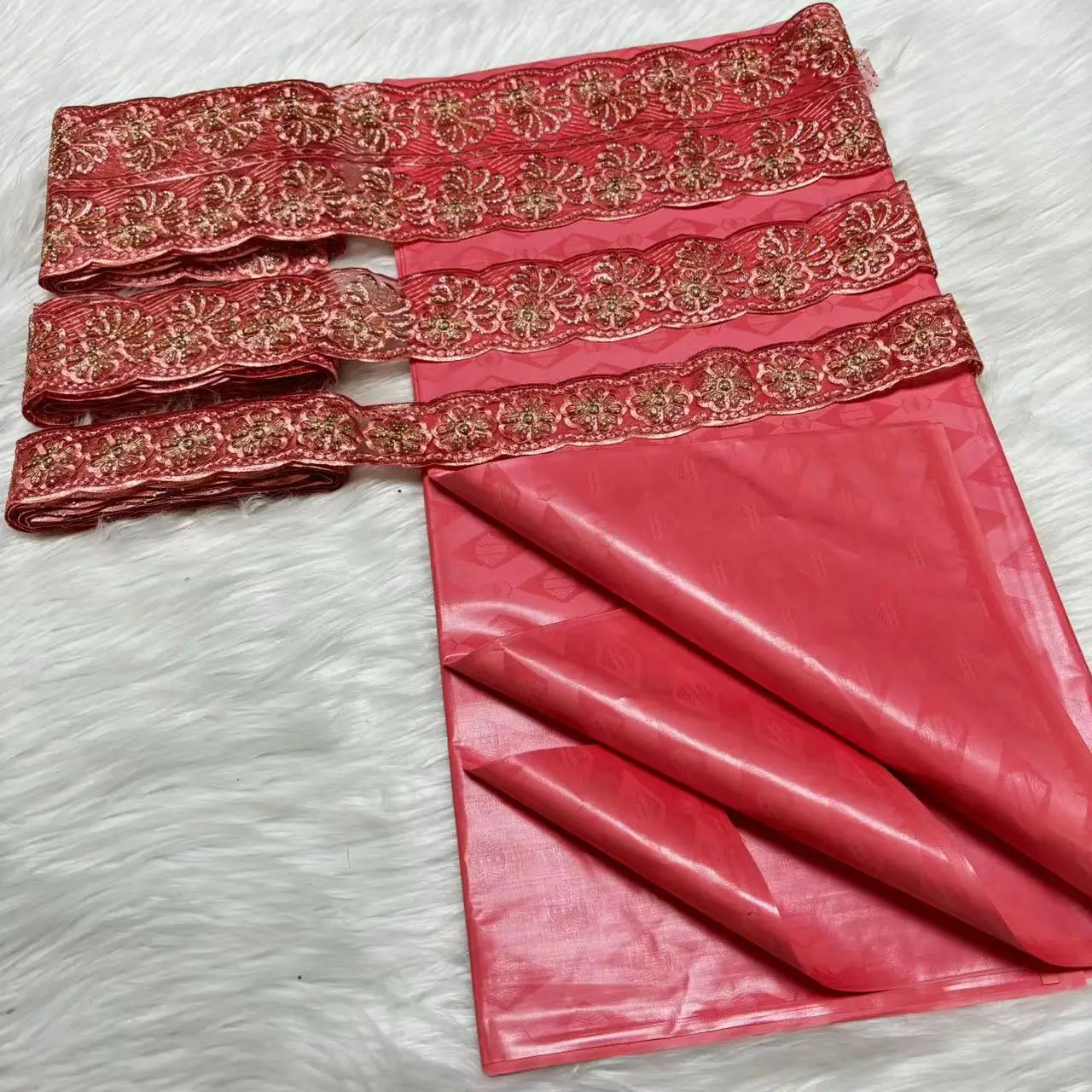 

Высококачественная африканская кружевная ткань Bazin Rich 2026, 5+15 ярдов, для пошива свадебных платьев в Нигерии для женщин