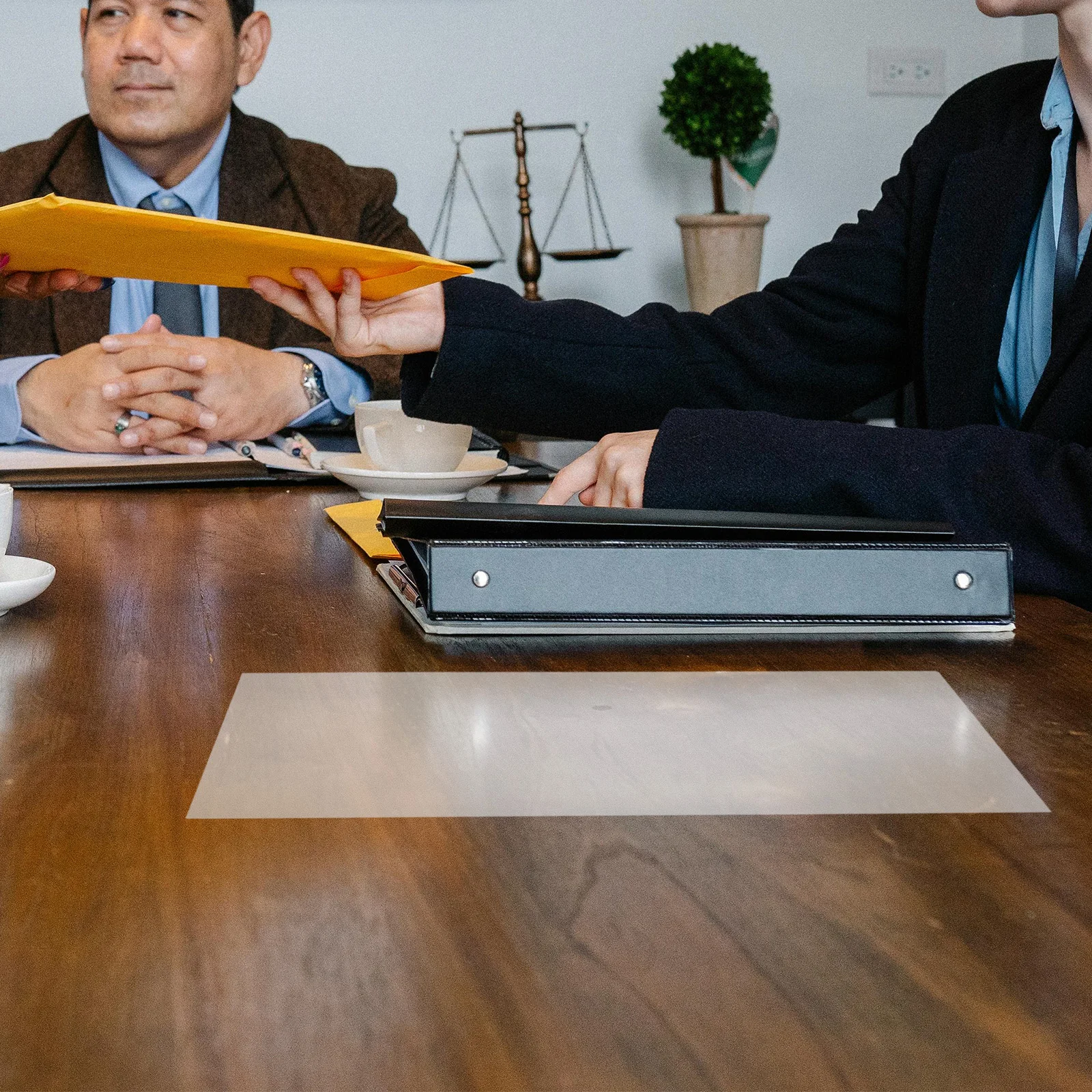 

HOODANCOS 10 шт. A3 прозрачные пластиковые папки для документов многоразовый органайзер для файлов с кнопкой для домашнего офиса и работы