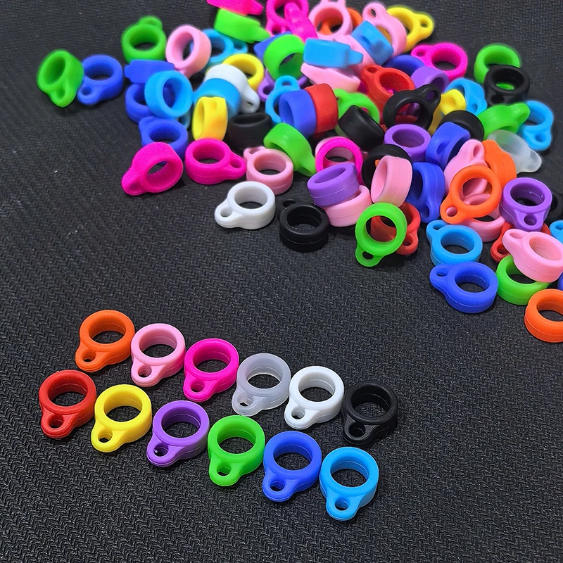 100 pçs multicolorido silicone cordão anel 8mm 13mm portátil mini elástico cor sólida antiderrapante anti-perdido anéis pendurado corda