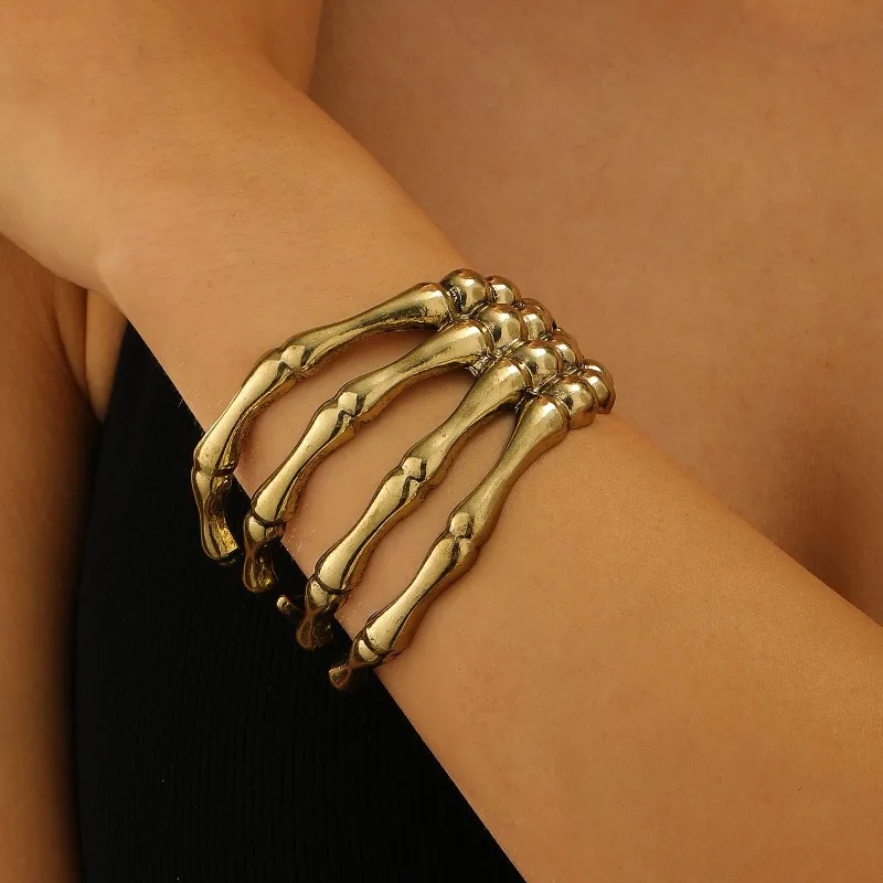 

Retro Exaggerated Skull Bracelet for Ladies, Personalized Halloween Party Jewelry, Trendy Women Gothic Skull Bracelet