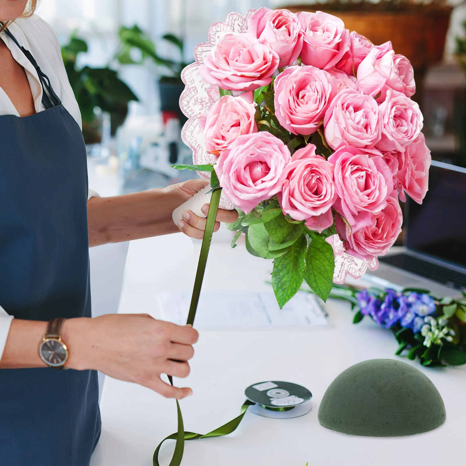 

Half Ball Floral Foam Green Half Sphere Shape for Wedding Flower Arrangements Bridal Bouquets DIY Fresh Flower Display