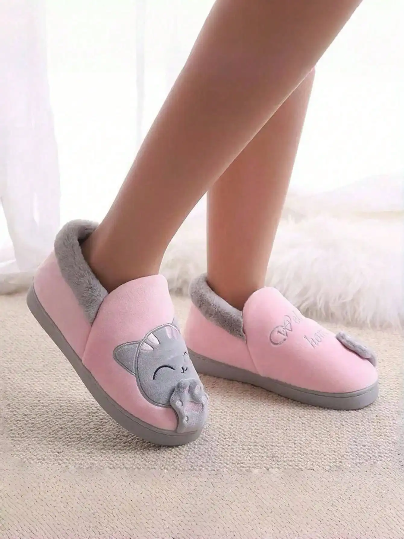Children's Autumn and Winter Maneki Neko Cute and Warm Slippers Parent-Child Bag and Fleece Slippers