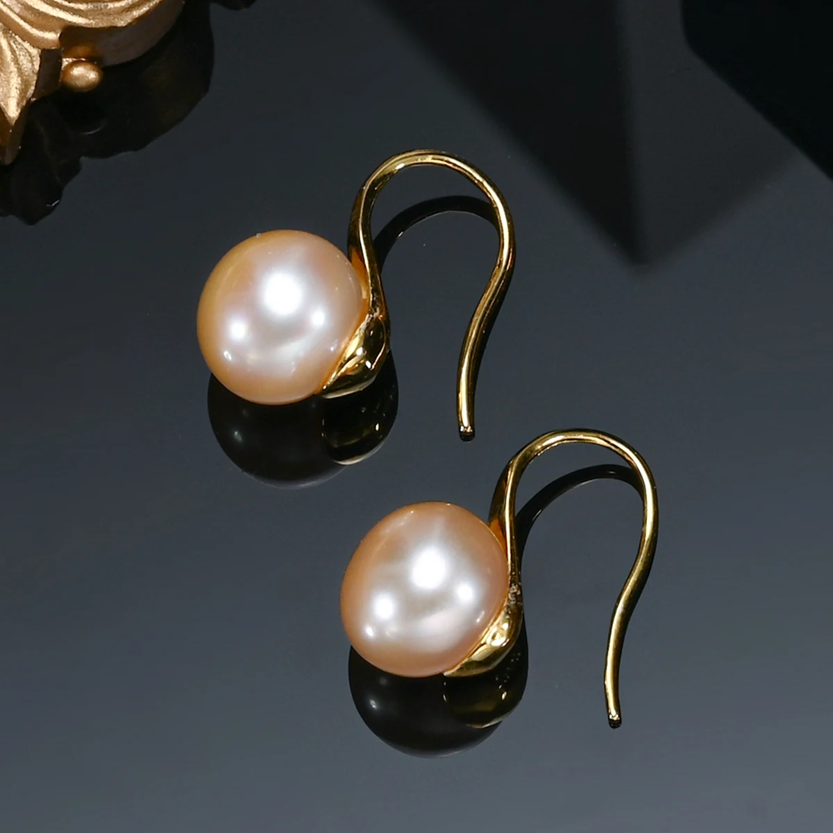 8-8.5mm Natural Freshwater Pearls Bread Round Shape Stud Earrings 925 Sterling Silver Gold Color Classic Elegant Gifts for Women
