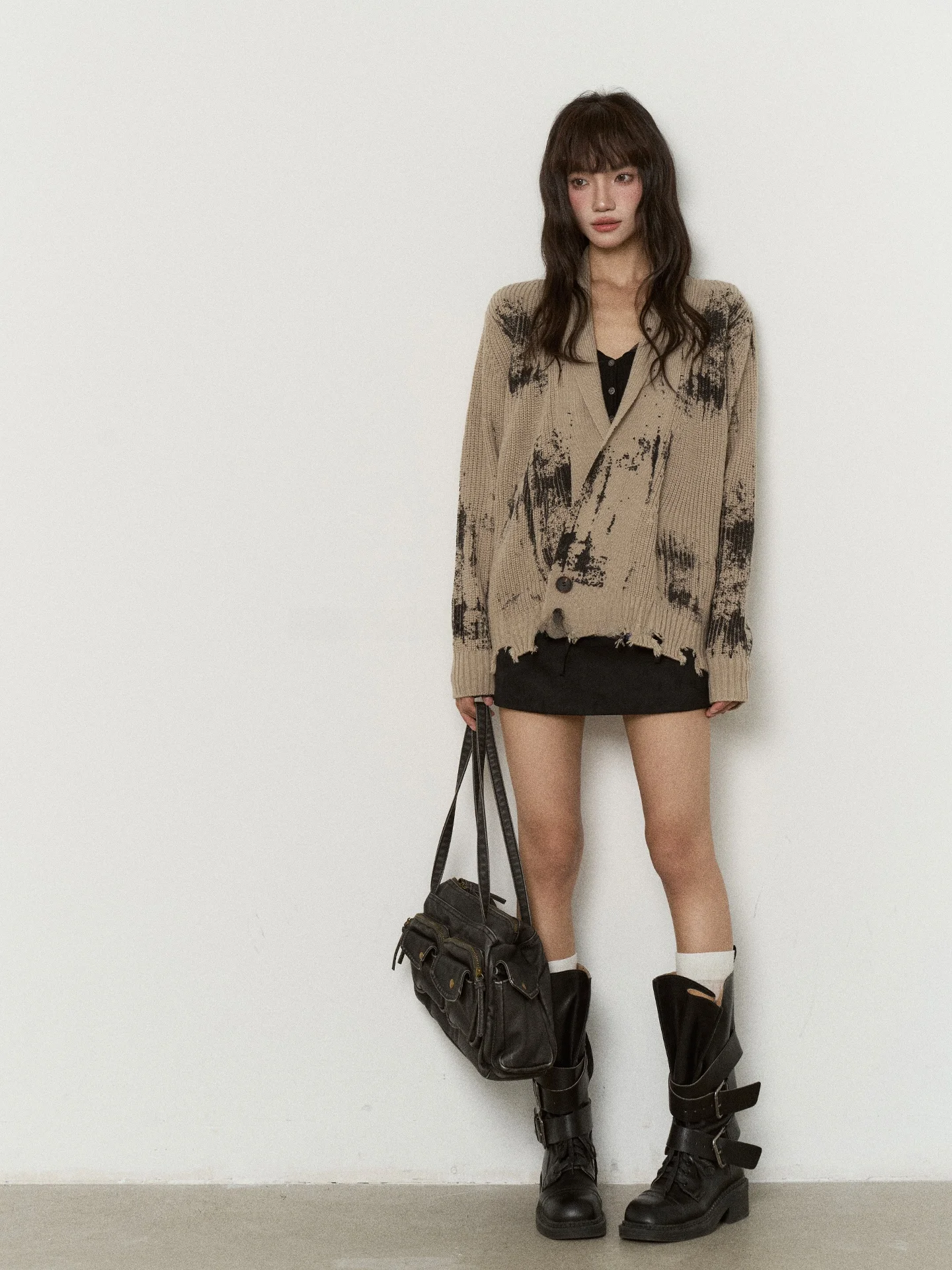 

Женский кардиган с V-образным вырезом, осенне-зимний, модный дизайн, с эффектом потертости, с принтом в виде брызг чернил, с дырками, вязаная верхняя одежда с длинными рукавами