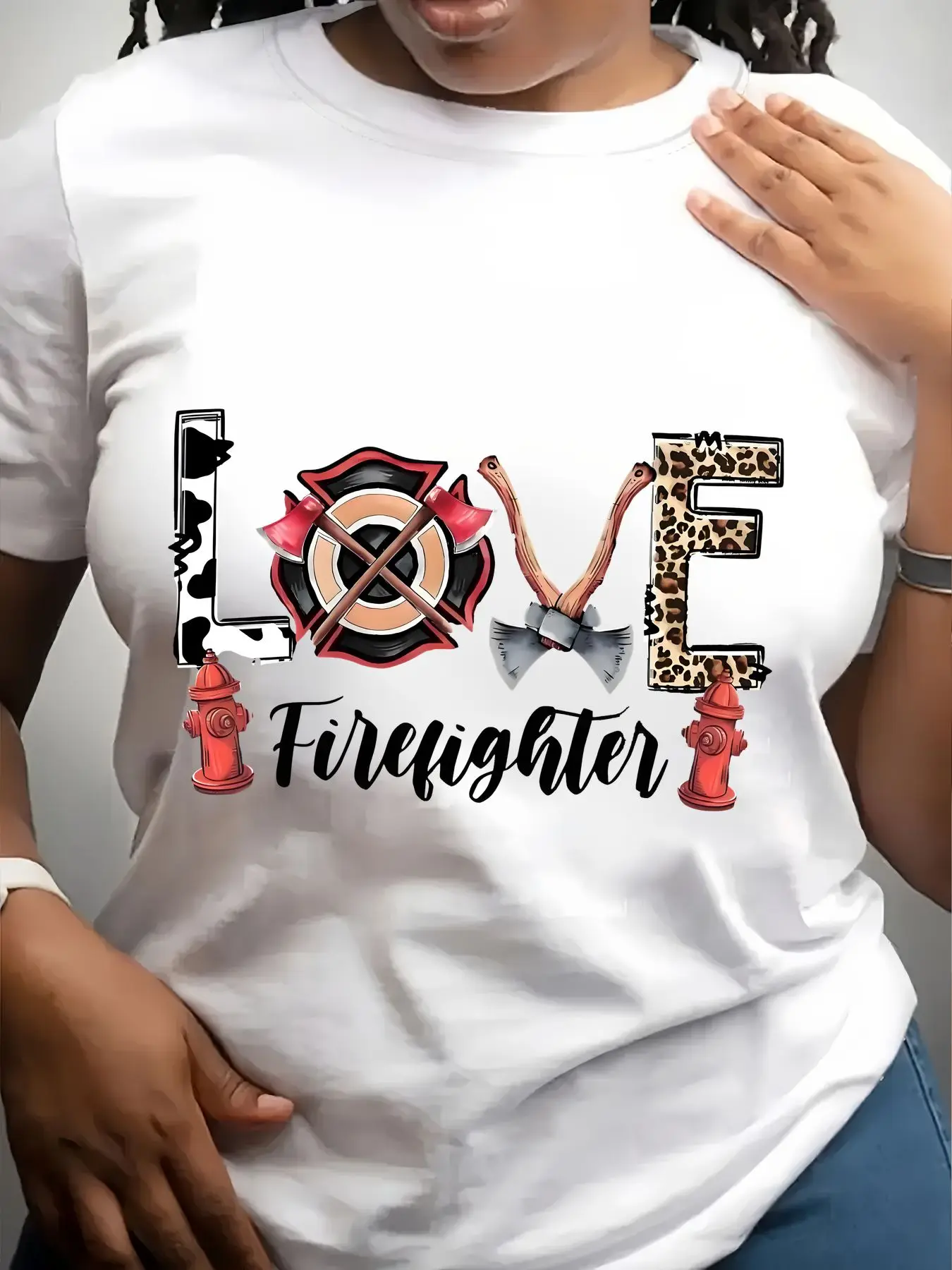 Women's Trendy Crew Neck T-Shirt Love Firefighter Graphic Tee Print Suitable for Casual Sportswear