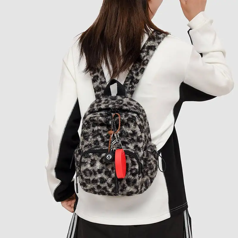 حقيبة ظهر قطيفة إكسسوارات لطيفة بطبعة الفهد حقائب كتب كاجوال مع قلادة صغيرة للسفر حقيبة كتف أنيقة متعددة #2