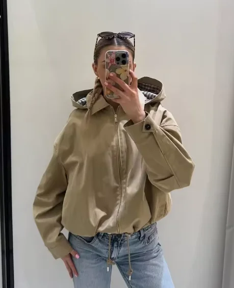 French-Style Fashionable Casual Detachable Hooded Jacket, Plaid Lining, Drawstring Hem, Loose Short Jacket, Casual Commuting Top, 2026 Autumn New Model