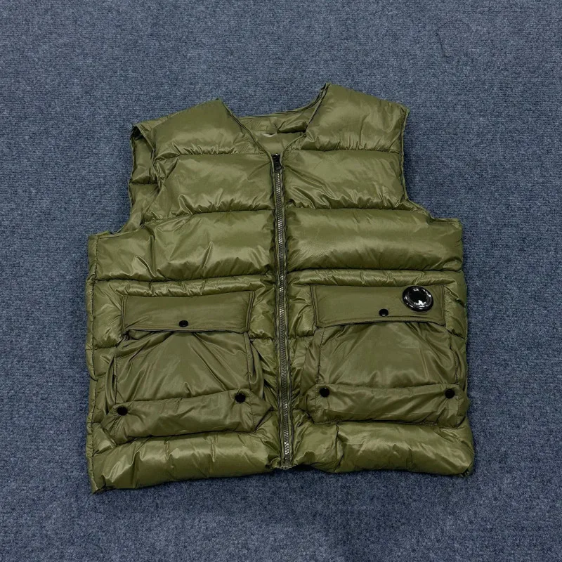 2025 European and American fashion brand autumn and winter new warm large pocket zipper sleeveless cotton vest