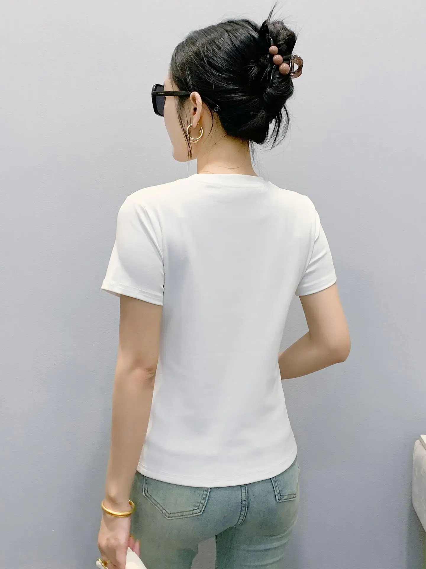 Faionable ort Sve T-irt Women's Summer New Sle European Print Rhinestone Slimming Top Korean Version Cotton Blend