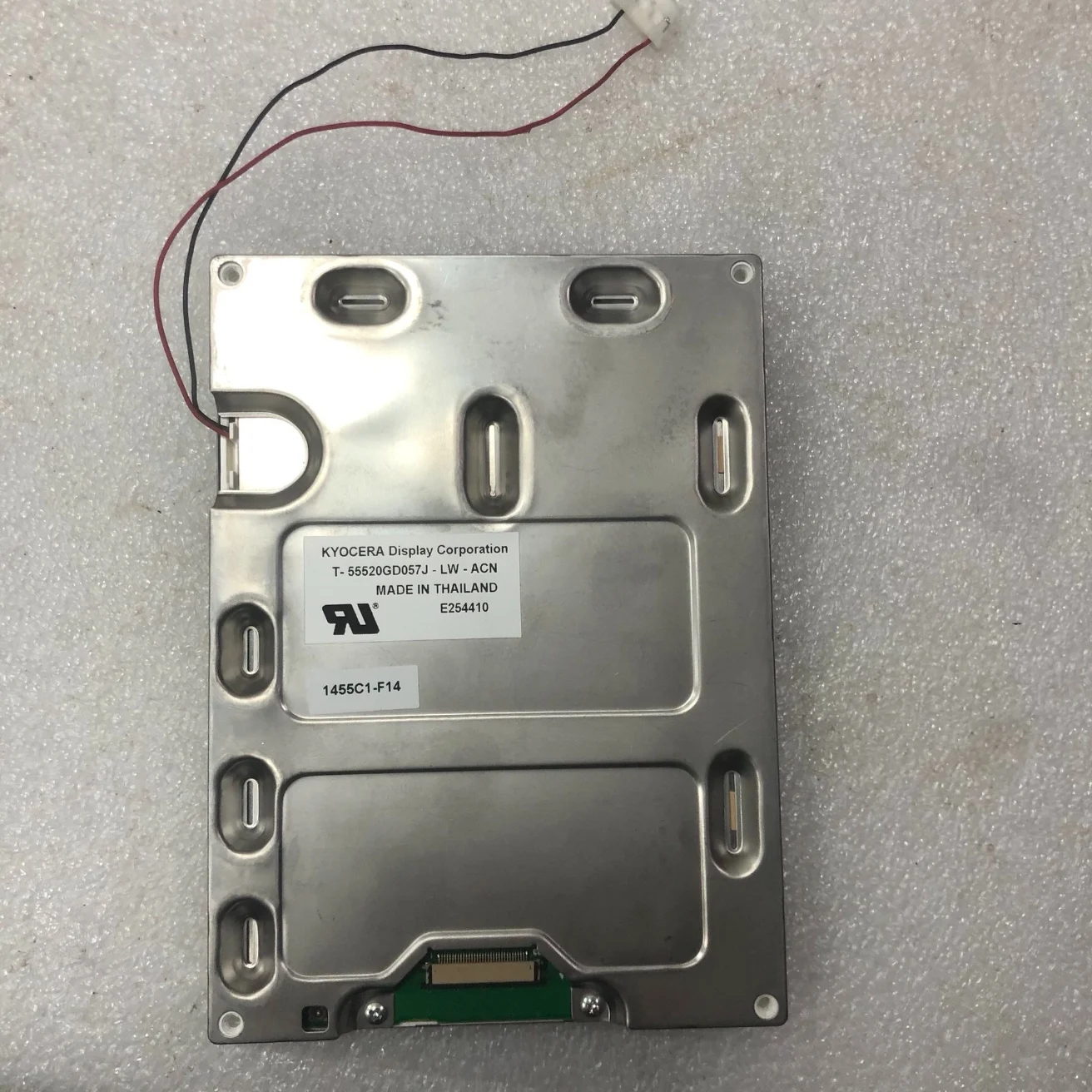 

T-55265GD057J-LW-ADN 5,7-дюймовый TFT ЖК-экран 320*240 WLED 33 контакта