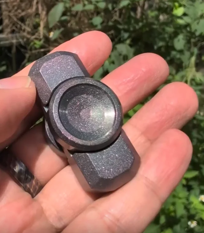 

Б/у EDC NJT nebu2.0 циркониевый гироскоп на кончиках пальцев Декомпрессионные игрушки